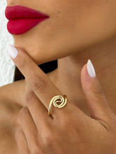 Carregar imagem no visualizador da galeria, https://febijus.bwimg.com.br/febijus/produtos/anel-folheado-a-ouro-18k-regulavel-espiral-1766426973.9509.jpg