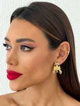 Carregar imagem no visualizador da galeria, https://febijus.bwimg.com.br/febijus/produtos/brinco-folheado-a-ouro-18k-design-lagosta-imperial-1764265603.6938.jpg