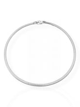 Carregar imagem no visualizador da galeria, https://febijus.bwimg.com.br/febijus/produtos/choker-aro-folheado-a-ouro-18k-e-prata-tubo-vazado-1768316011.8794.jpg