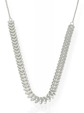 Carregar imagem no visualizador da galeria, https://febijus.bwimg.com.br/febijus/produtos/choker-folheado-a-prata-925-escamas-lisas-1768224366.5348.jpg