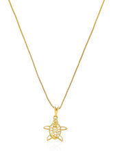 Carregar imagem no visualizador da galeria, https://febijus.bwimg.com.br/febijus/produtos/colar-folheado-a-ouro-18k-pingente-tartaruga-1767707734.5595.jpg