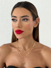 Carregar imagem no visualizador da galeria, https://febijus.bwimg.com.br/febijus/produtos/colar-triplo-folheado-a-ouro-18k-elos-trancados-com-esferas-lisas-1768356477.2825.jpg