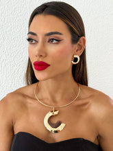 Carregar imagem no visualizador da galeria, https://febijus.bwimg.com.br/febijus/produtos/conjunto-colar-e-brinco-folheado-a-ouro-18k-e-prata-organico-resinado-e-martelado-1768326794.207.jpg