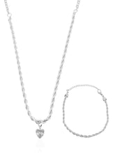 Carregar imagem no visualizador da galeria, https://febijus.bwimg.com.br/febijus/produtos/conjunto-colar-e-pulseira-folheado-a-prata-925-cordao-baiano-com-coracao-de-cristal-1764336519.4408.jpg