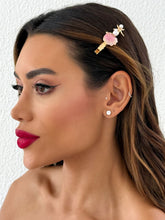 Carregar imagem no visualizador da galeria, https://febijus.bwimg.com.br/febijus/produtos/presilha-folheada-a-ouro-18k-resinada-design-estrela-do-mar-e-conchas-1766167094.2394.jpg