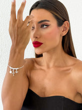 Carregar imagem no visualizador da galeria, https://febijus.bwimg.com.br/febijus/produtos/pulseira-folheada-a-ouro-18k-e-prata-com-pingentes-espirito-santo-e-cruz-cravejada-1768409808.6039.jpg