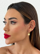 Carregar imagem no visualizador da galeria, https://febijus.bwimg.com.br/febijus/produtos/trio-de-brinco-folheado-a-ouro-18k-conchas-com-estrela-do-mar-1768415328.944.jpg