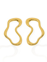 Carregar imagem no visualizador da galeria, https://febijus.bwimg.com.br/febijus/produtos/brinco-de-aco-inoxidavel-folheado-a-ouro-18k-organico-vazado-1768307345.0729.jpg
