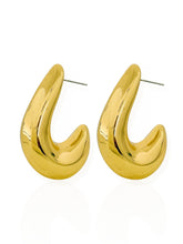 Carregar imagem no visualizador da galeria, https://febijus.bwimg.com.br/febijus/produtos/brinco-folheado-a-ouro-18k-e-prata-gota-curvada-maxi-1767651548.4682.jpg
