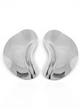 Carregar imagem no visualizador da galeria, https://febijus.bwimg.com.br/febijus/produtos/brinco-folheado-a-ouro-18k-e-prata-placa-organica-lisa-1768309590.5696.jpg
