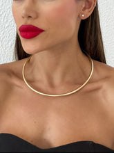 Carregar imagem no visualizador da galeria, https://febijus.bwimg.com.br/febijus/produtos/choker-aro-folheado-a-ouro-18k-e-prata-tubo-vazado-1768316011.4832.jpg

