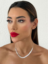 Carregar imagem no visualizador da galeria, https://febijus.bwimg.com.br/febijus/produtos/choker-folheado-a-prata-925-escamas-lisas-1768351484.7747.jpg
