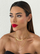 Carregar imagem no visualizador da galeria, https://febijus.bwimg.com.br/febijus/produtos/colar-triplo-folheado-a-ouro-18k-escamas-fio-torcido-e-liso-1768356186.808.jpg
