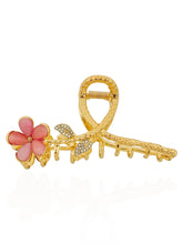 Carregar imagem no visualizador da galeria, https://febijus.bwimg.com.br/febijus/produtos/presilha-folheada-a-ouro-18k-martelado-flor-resinada-com-petalas-resinada-1766167589.8811.jpg
