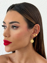 Carregar imagem no visualizador da galeria, https://febijus.bwimg.com.br/febijus/produtos/trio-de-brinco-folheado-a-ouro-18k-design-fundo-do-mar-1768415858.3969.jpg
